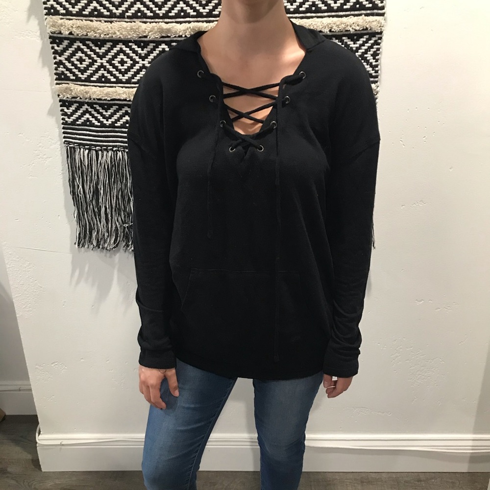 Front tie hooded long sleeve shirt